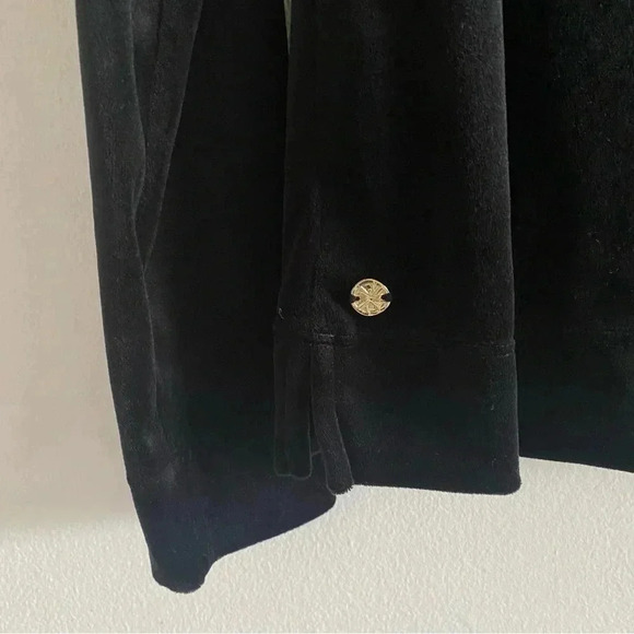 Lilly Pulitzer Belinda Off-The-Shoulder Velour Sweatshirt Black Sz M - Picture 7 of 8